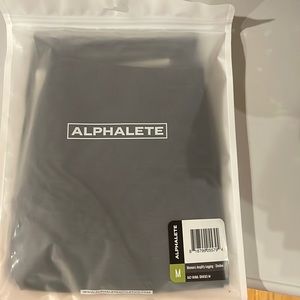 New in bag amplify legging in Shadow